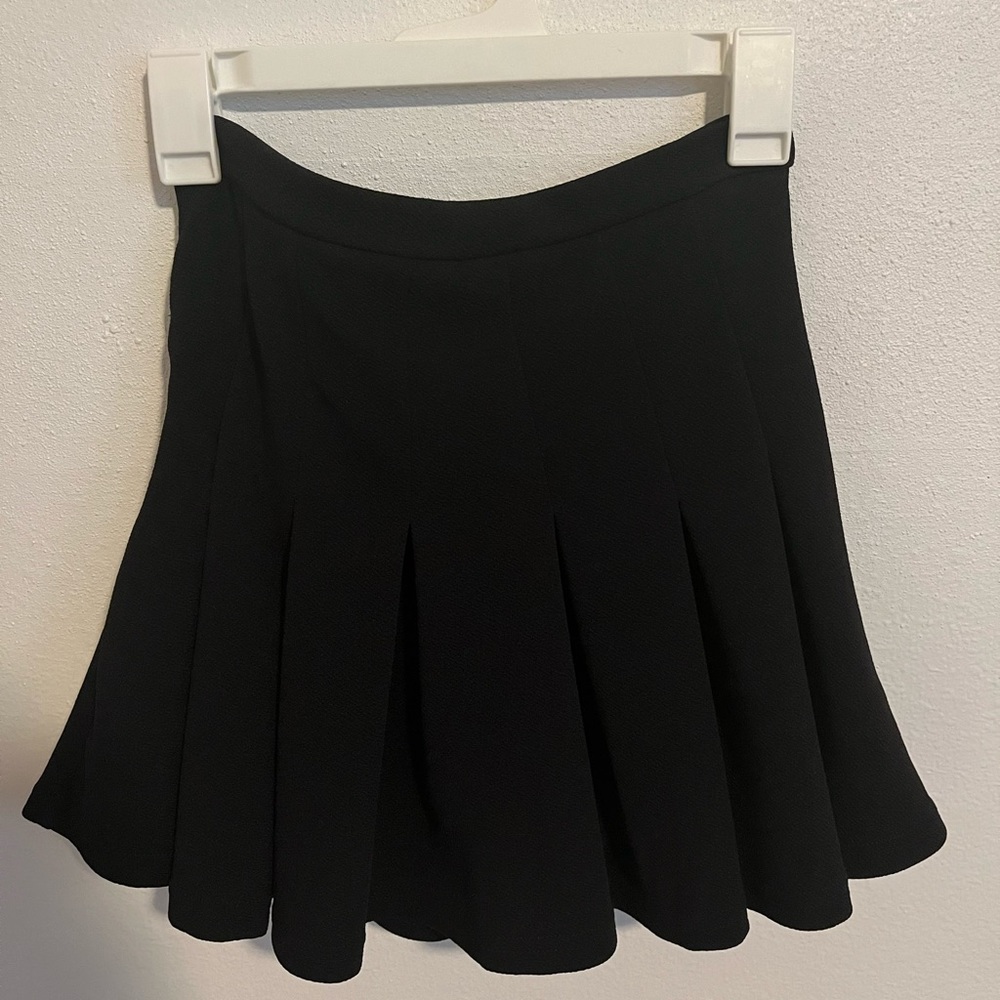 black skirt